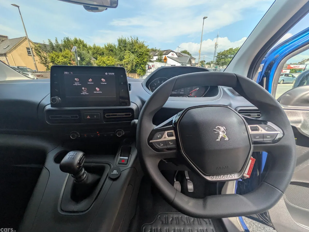 Peugeot Rifter MPV, Diesel, 2024, Blue