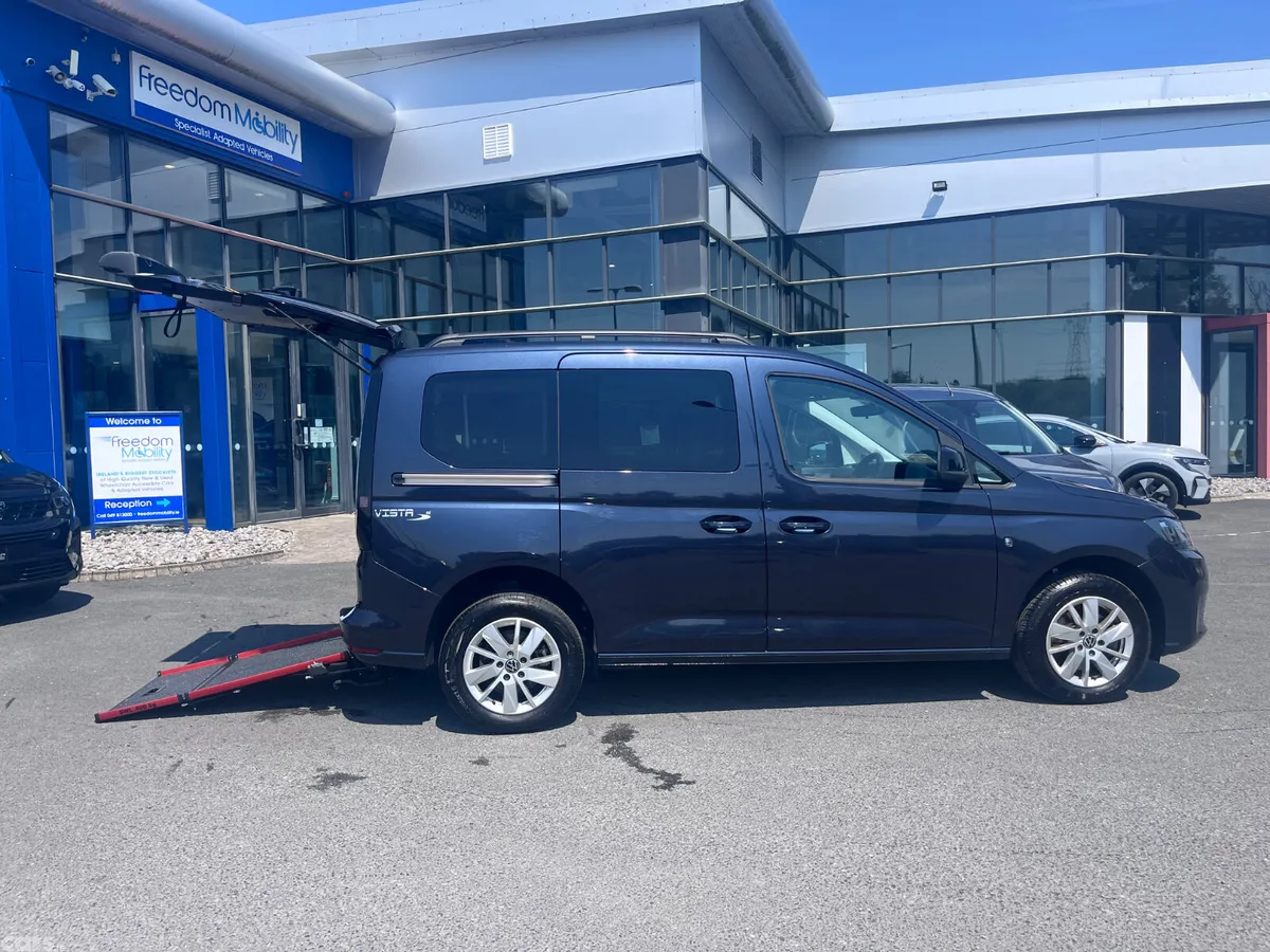 Volkswagen Caddy Maxi Life MPV, Diesel, 2024, Blue
