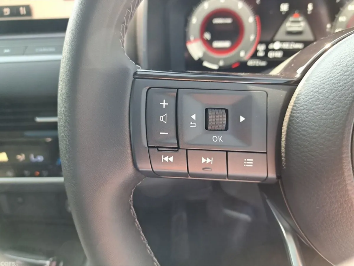 Nissan Qashqai SUV, Petrol, 2025, Red