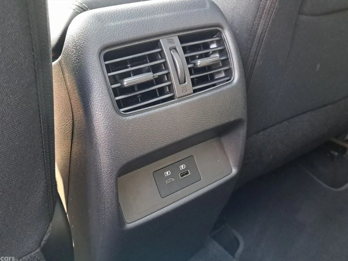 Nissan Qashqai SUV, Petrol, 2025, Red