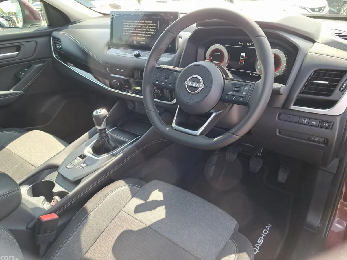 Nissan Qashqai SUV, Petrol, 2025, Red