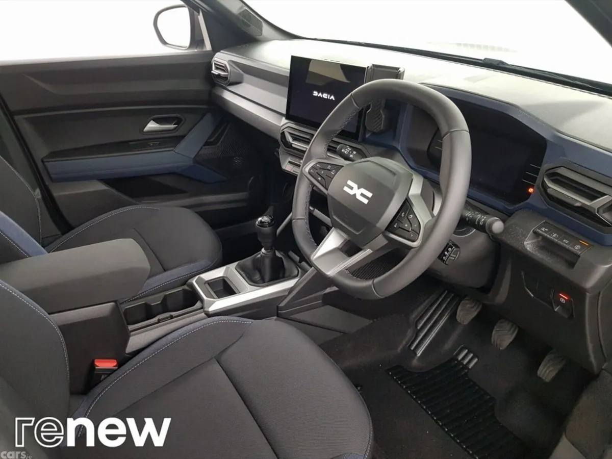 Dacia Duster SUV, Petrol Hybrid, 2026, Grey