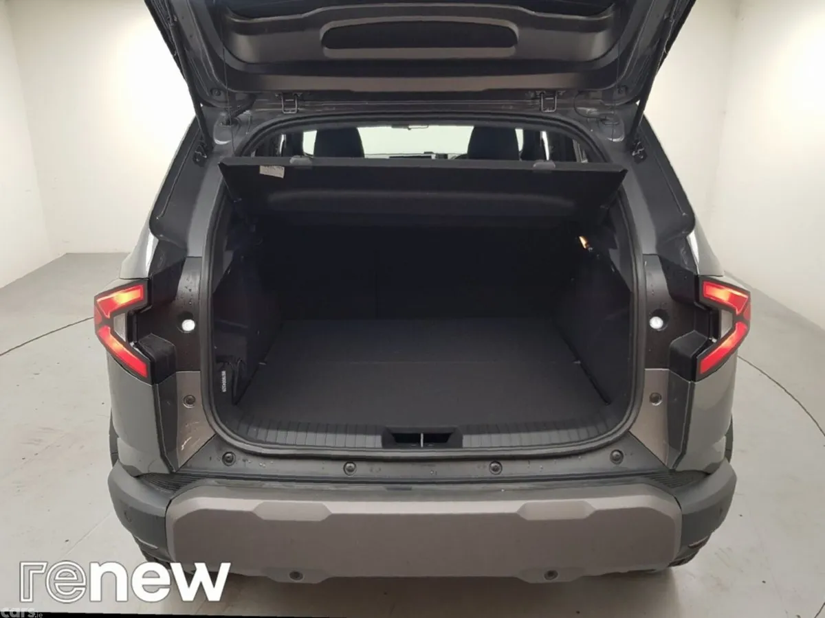 Dacia Duster SUV, Petrol Hybrid, 2026, Grey
