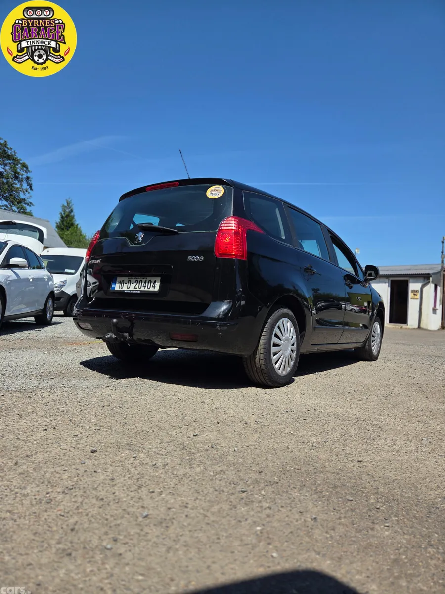 Peugeot 5008 MPV, Diesel, 2010, Black
