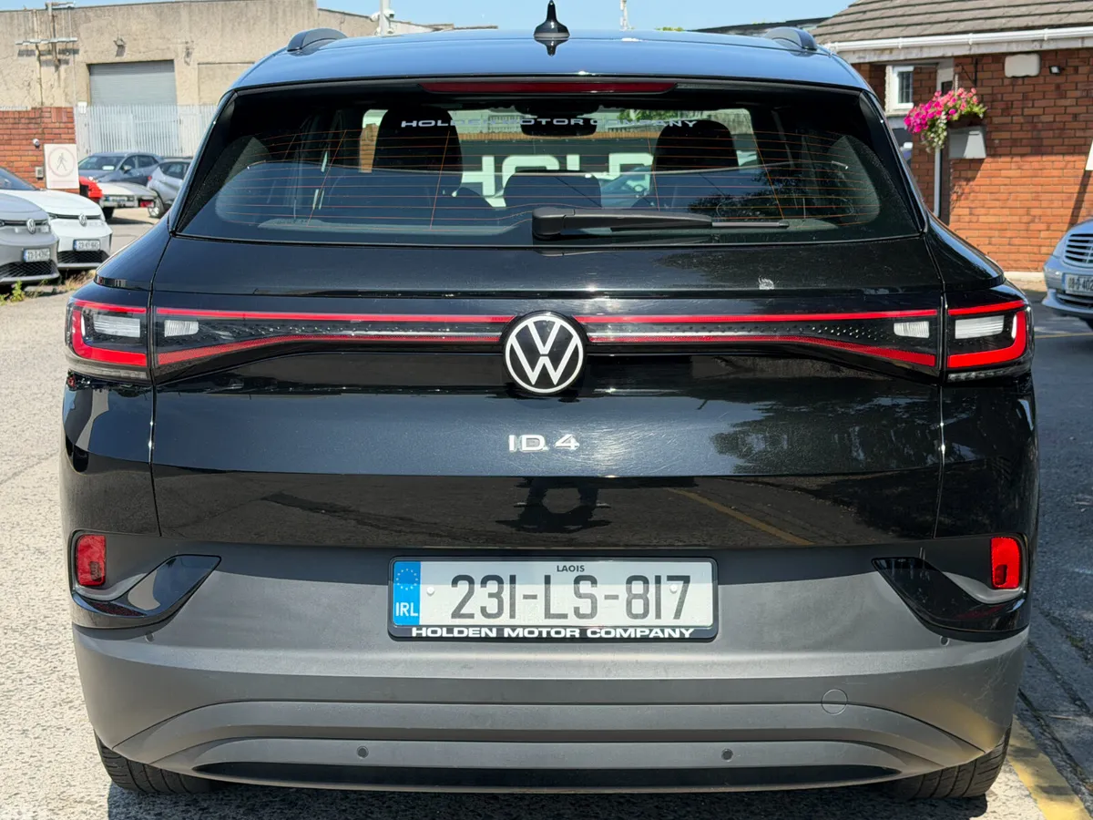 Volkswagen ID.4 SUV, Electric, 2023, Black
