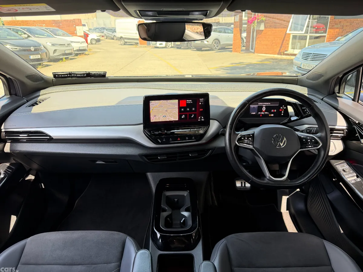 Volkswagen ID.4 SUV, Electric, 2023, Black