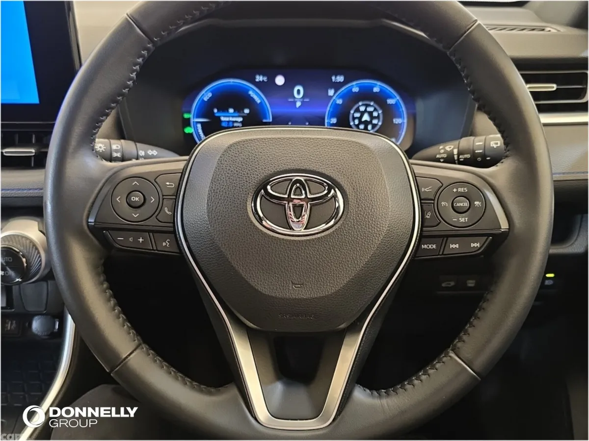 Toyota RAV4 Estate, Petrol Hybrid, 2023, White
