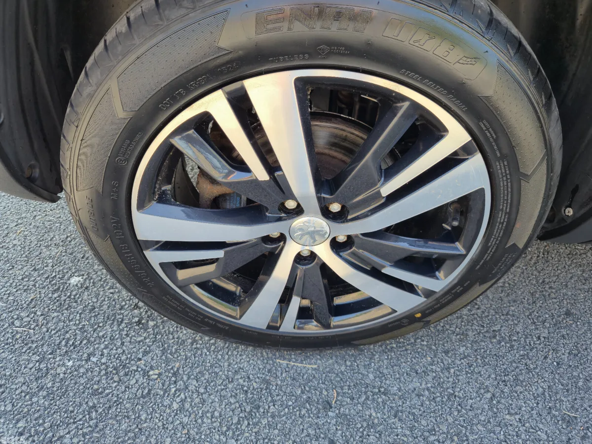 Peugeot 5008 MPV, Diesel, 2018, Grey