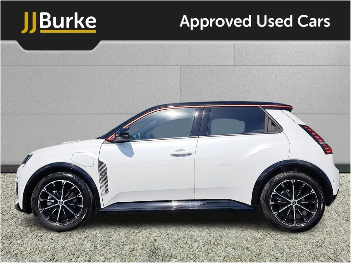Renault 5 Hatchback, Electric, 2026, White