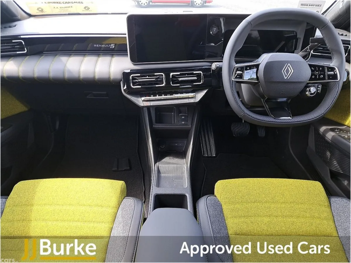 Renault 5 Hatchback, Electric, 2026, White