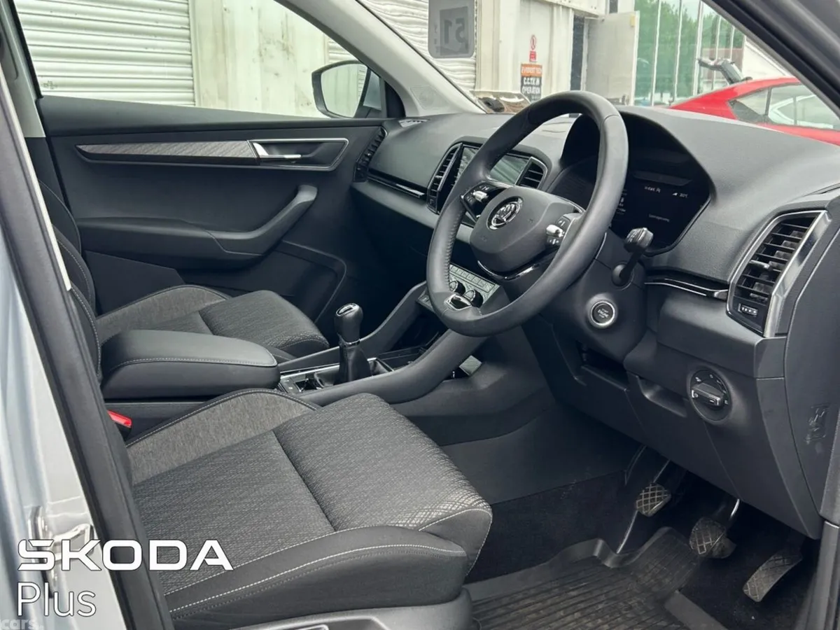 Skoda Karoq Estate, Petrol, 2024, Grey