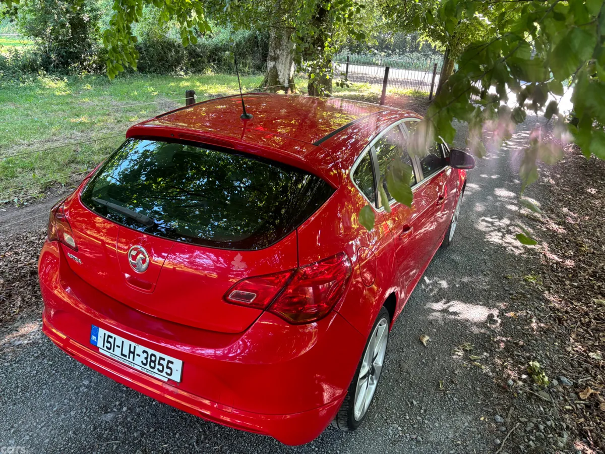 Opel Astra Hatchback, Diesel, 2015, Red