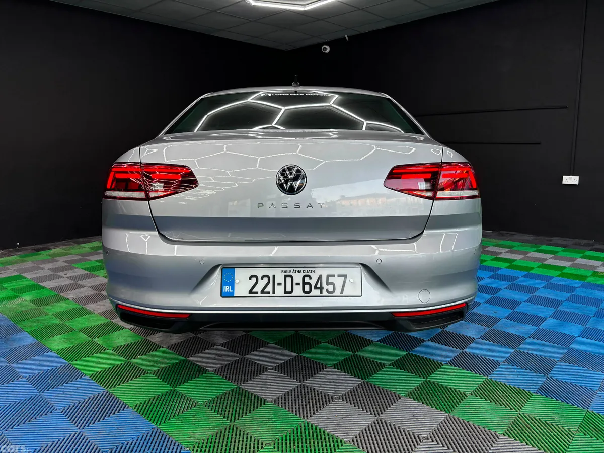Volkswagen Passat Saloon, Diesel, 2022, Grey