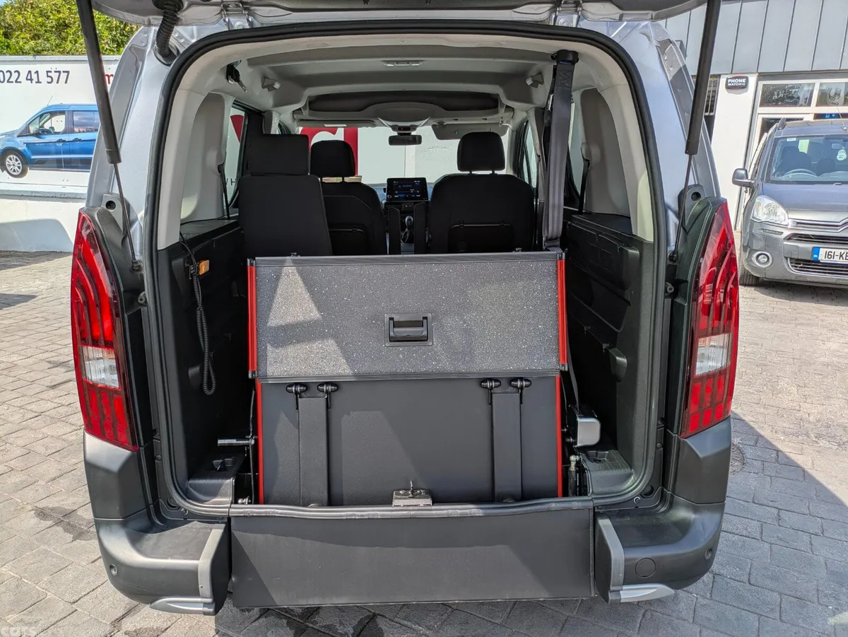 Peugeot Rifter MPV, Diesel, 2020, Grey