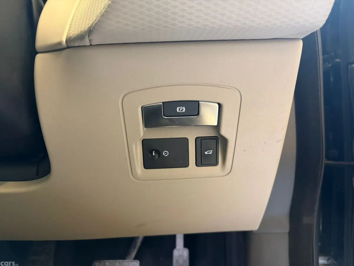 Land Rover Range Rover Velar SUV, Diesel, 2018, Grey