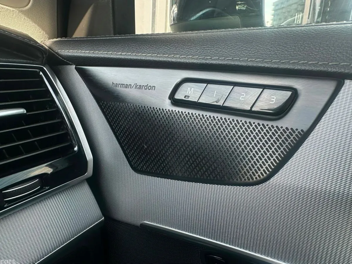Volvo XC90 Estate, Petrol Plug-in Hybrid, 2024, Grey