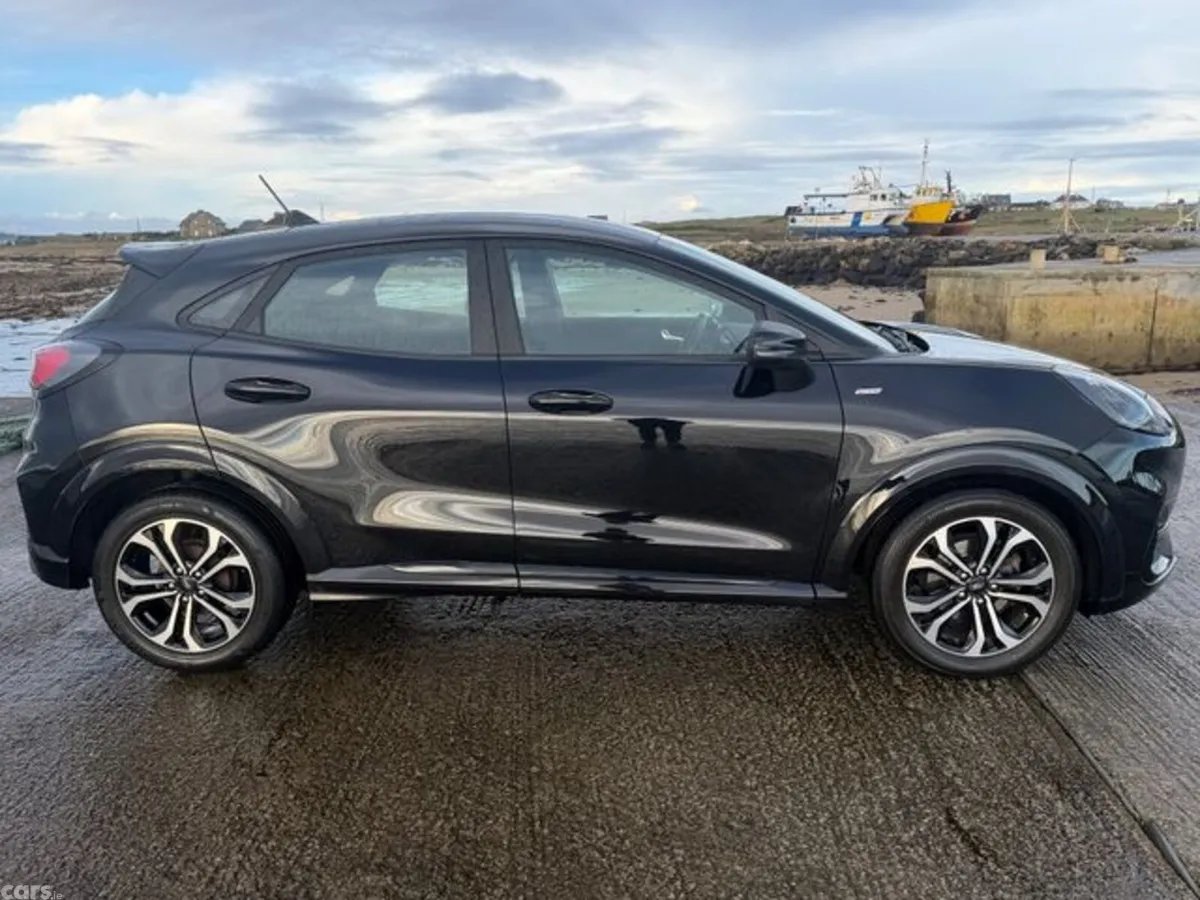 Ford Puma Hatchback, Petrol, 2022, Black