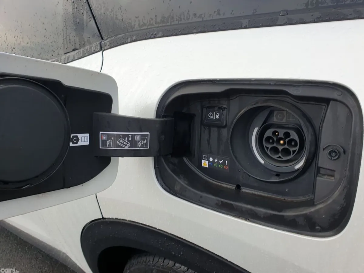 Citroen C5 X Hatchback, Petrol Plug-in Hybrid, 2024, White