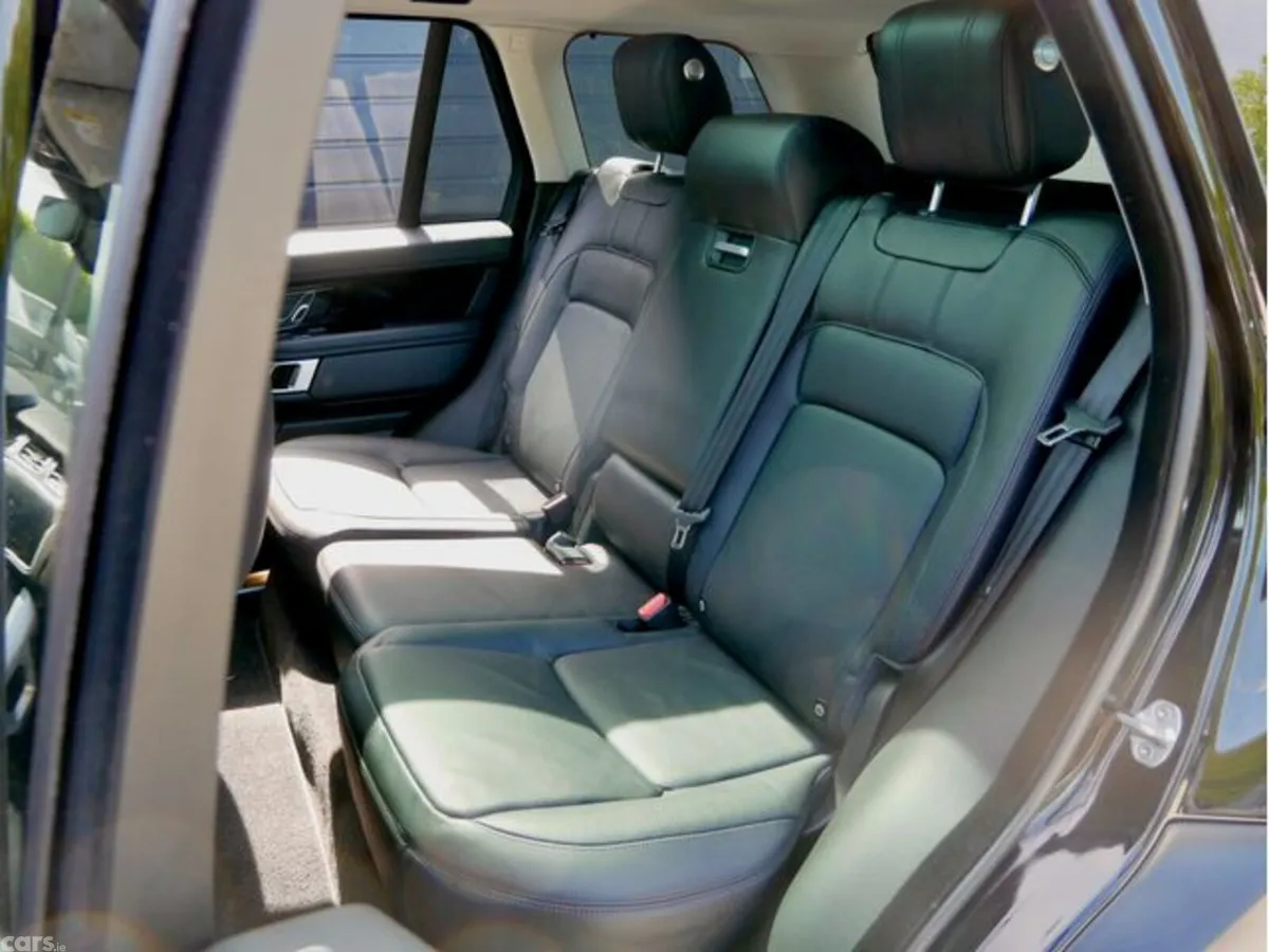 Land Rover Range Rover SUV, Petrol Plug-in Hybrid, 2020, Black