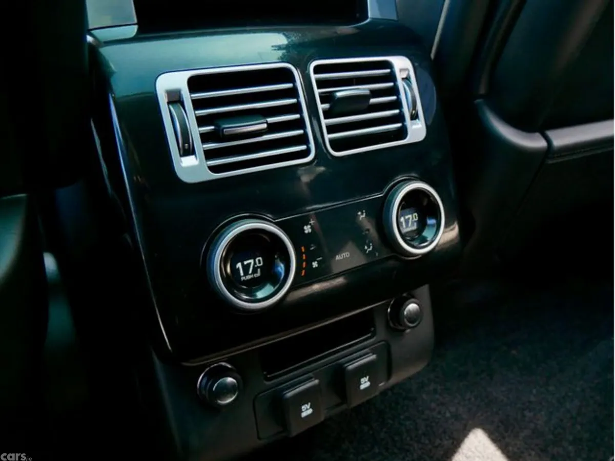 Land Rover Range Rover SUV, Petrol Plug-in Hybrid, 2020, Black