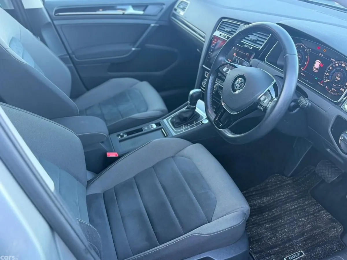 Volkswagen Golf Hatchback, Petrol, 2019, Silver