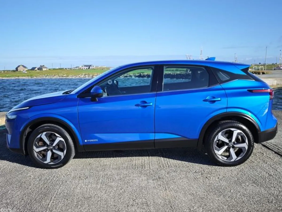 Nissan Qashqai MPV, Petrol, 2024, Blue