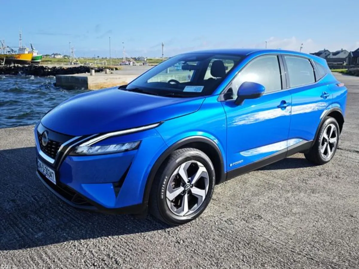 Nissan Qashqai MPV, Petrol, 2024, Blue