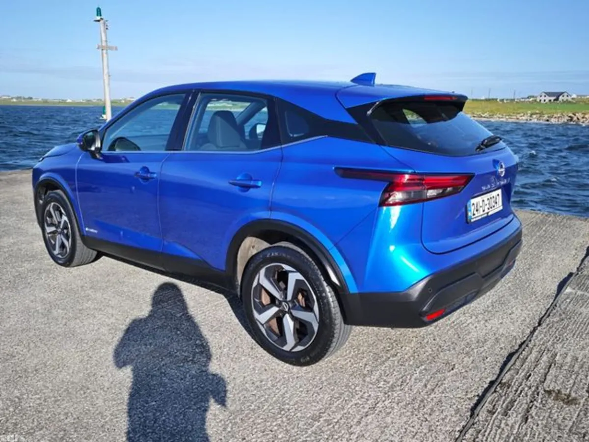 Nissan Qashqai MPV, Petrol, 2024, Blue