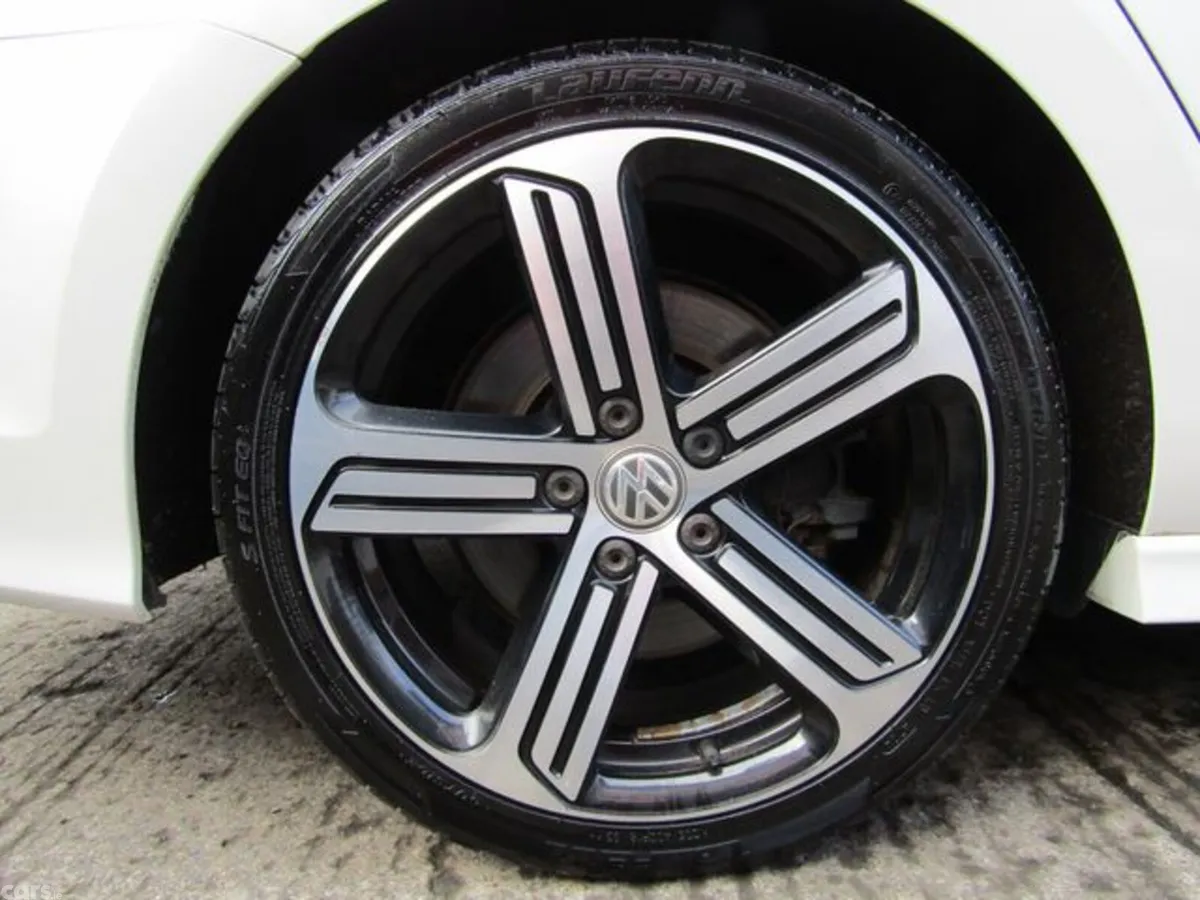 Volkswagen Golf Estate, Petrol, 2015, White