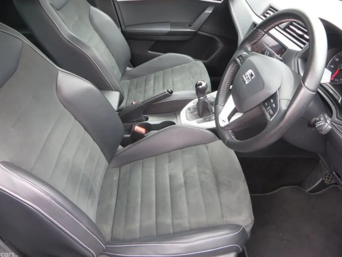 SEAT Arona Hatchback, Petrol, 2020, Grey