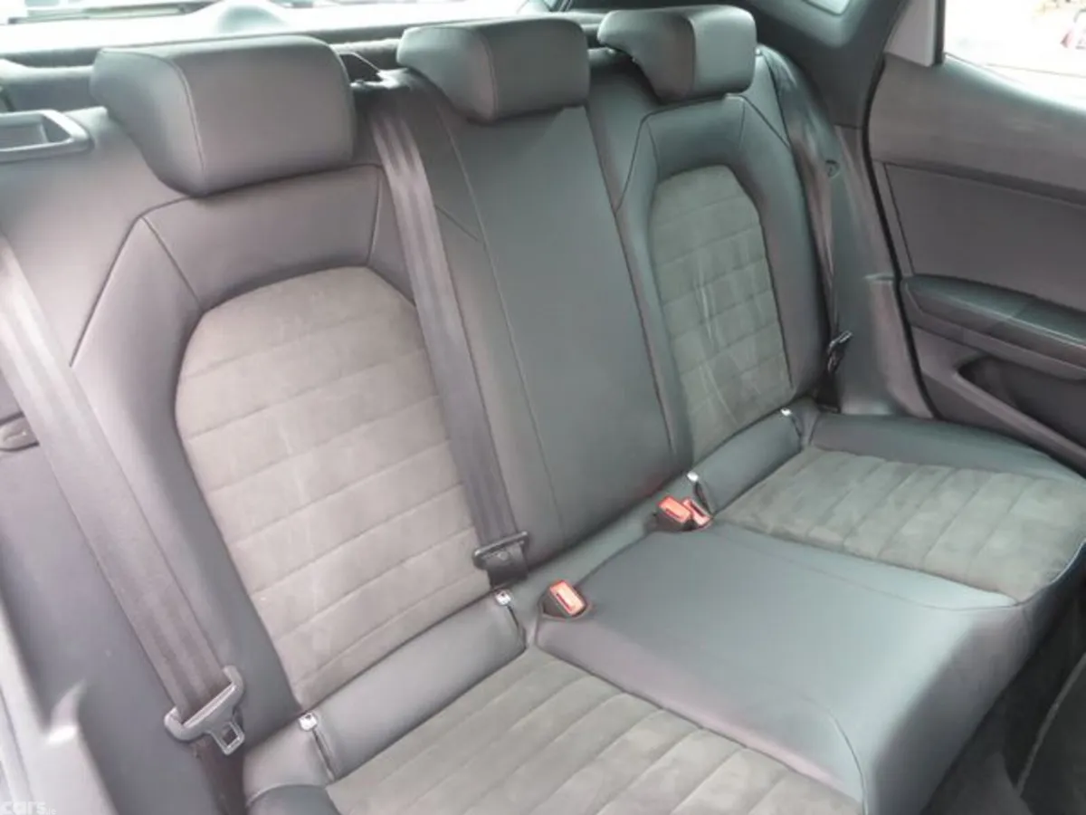 SEAT Arona Hatchback, Petrol, 2020, Grey