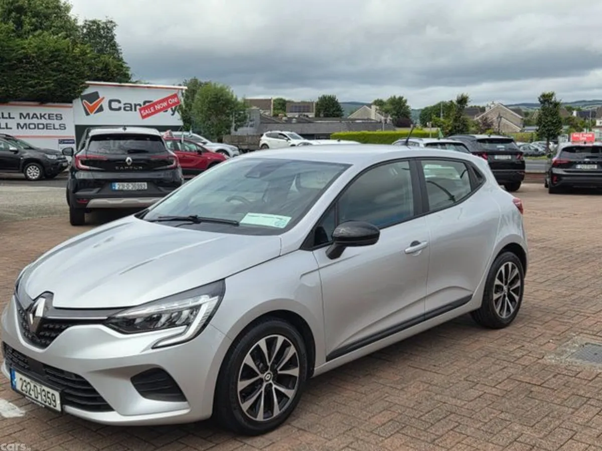 Renault Clio Hatchback, Petrol, 2023, Grey