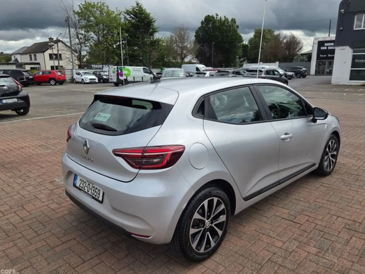 Renault Clio Hatchback, Petrol, 2023, Grey