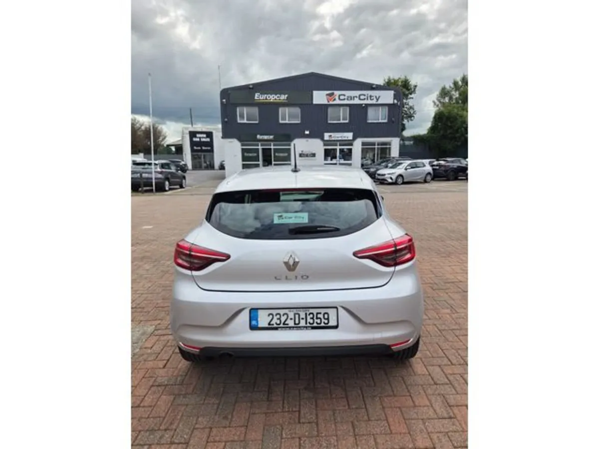 Renault Clio Hatchback, Petrol, 2023, Grey