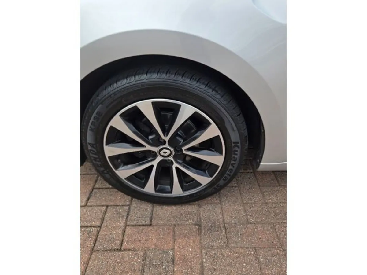 Renault Clio Hatchback, Petrol, 2023, Grey