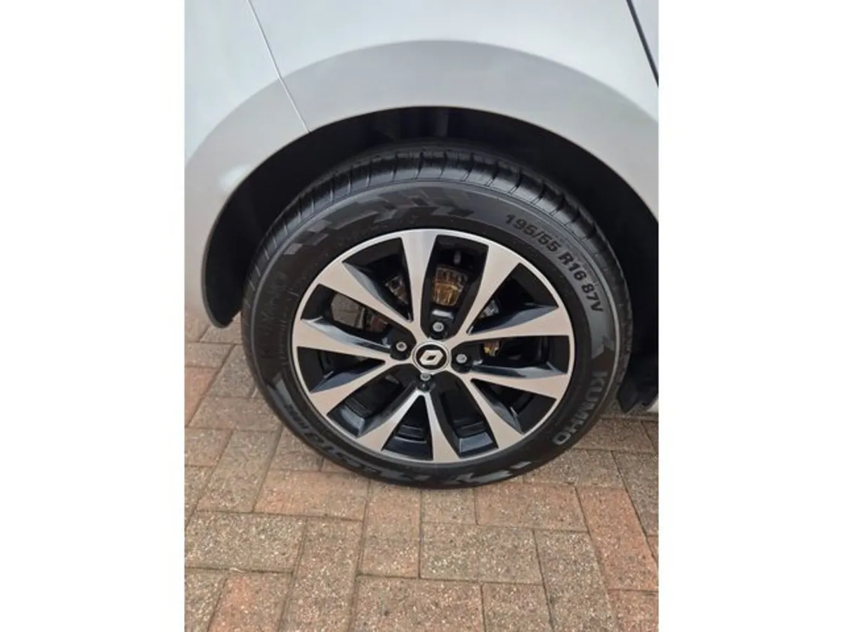 Renault Clio Hatchback, Petrol, 2023, Grey