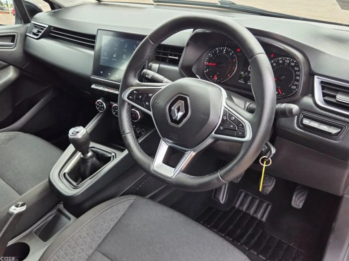 Renault Clio Hatchback, Petrol, 2023, Grey
