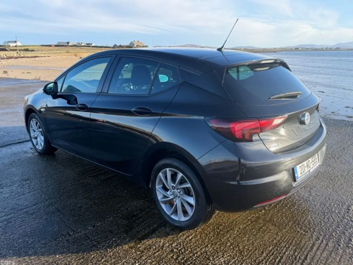 Vauxhall Astra Hatchback, Diesel, 2020, Black