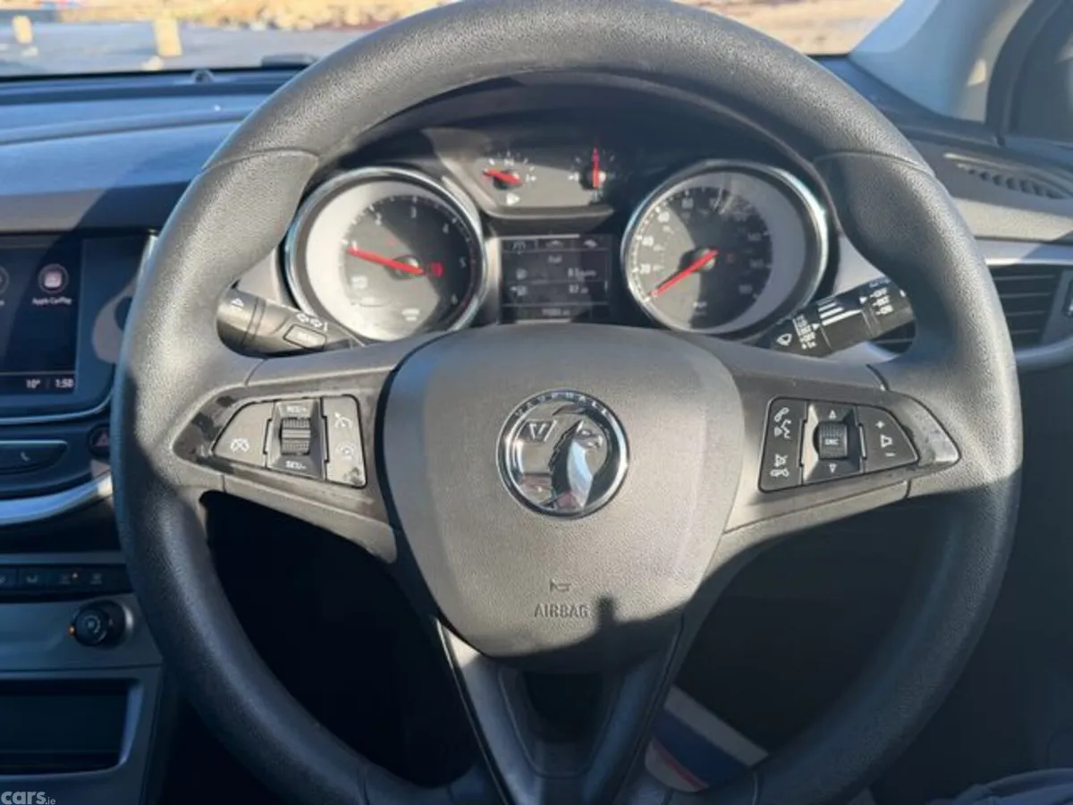 Vauxhall Astra Hatchback, Diesel, 2020, Black