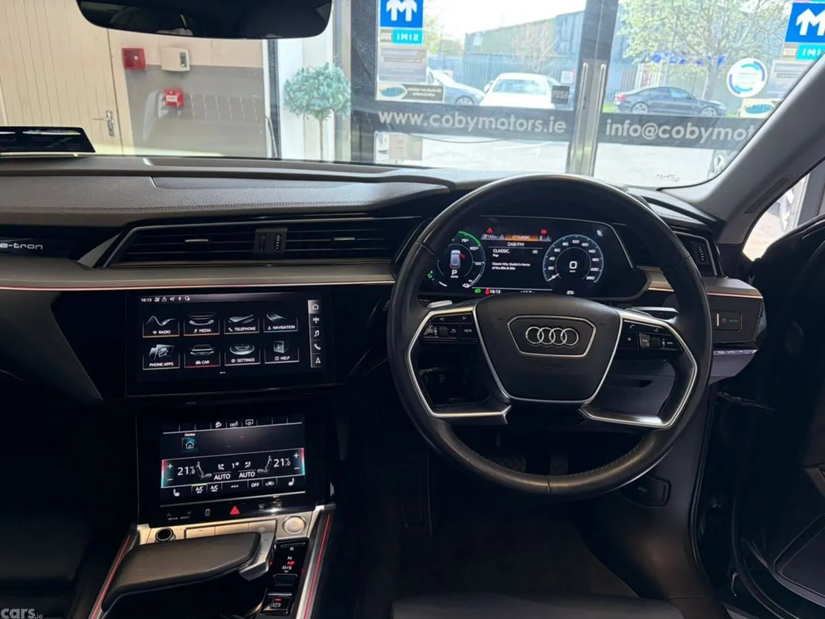 Audi e-tron SUV, Electric, 2020, Black