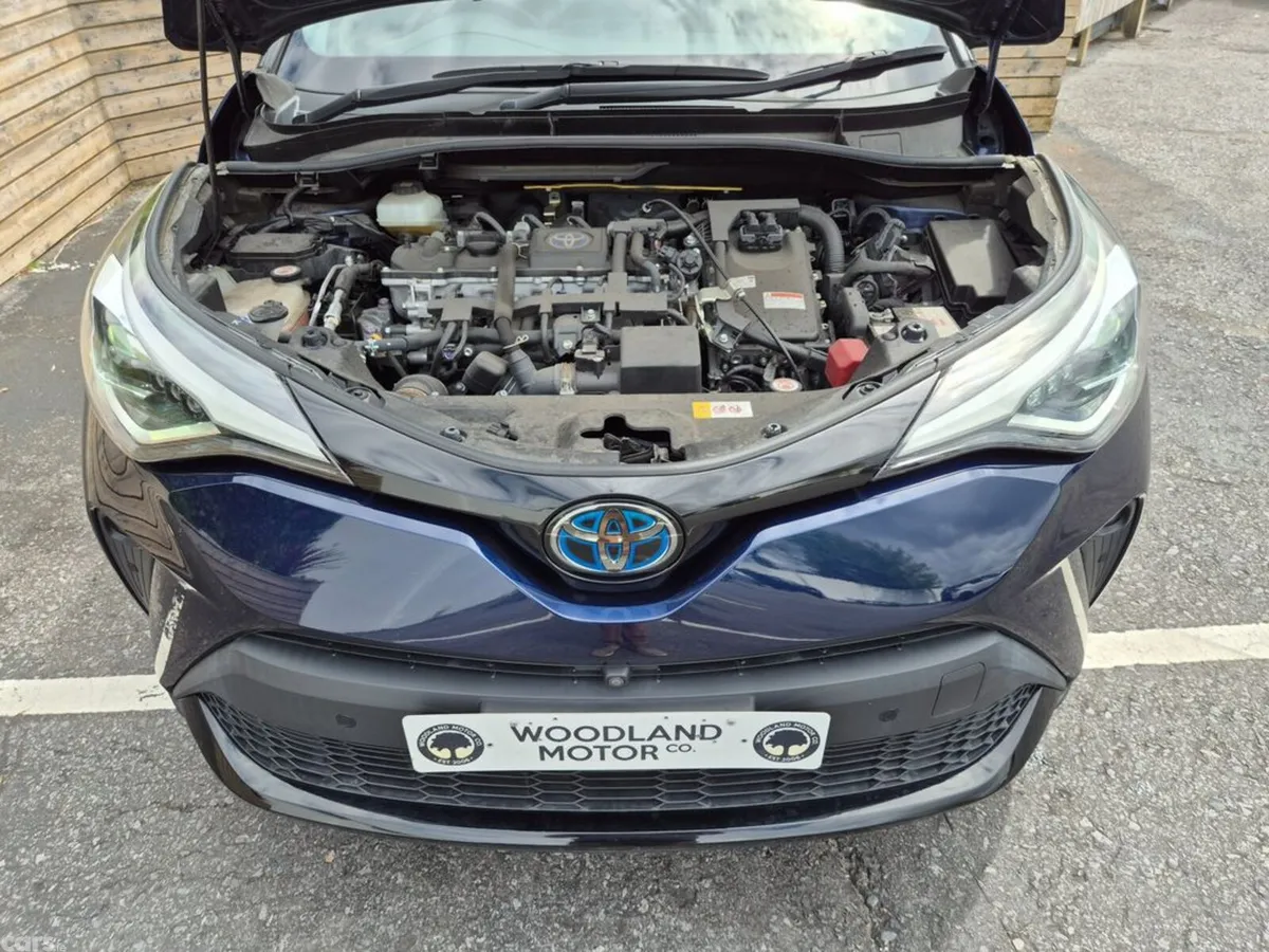 Toyota C-HR SUV, Petrol Hybrid, 2021, Blue