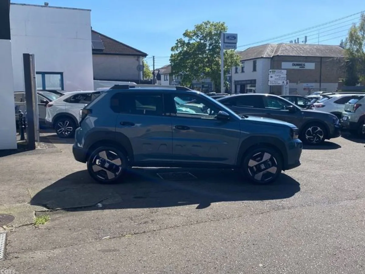 Fiat Grande Panda SUV, Petrol Hybrid, 2027, Blue