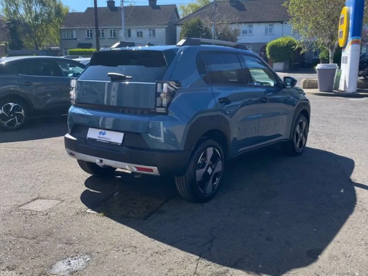 Fiat Grande Panda SUV, Petrol Hybrid, 2027, Blue