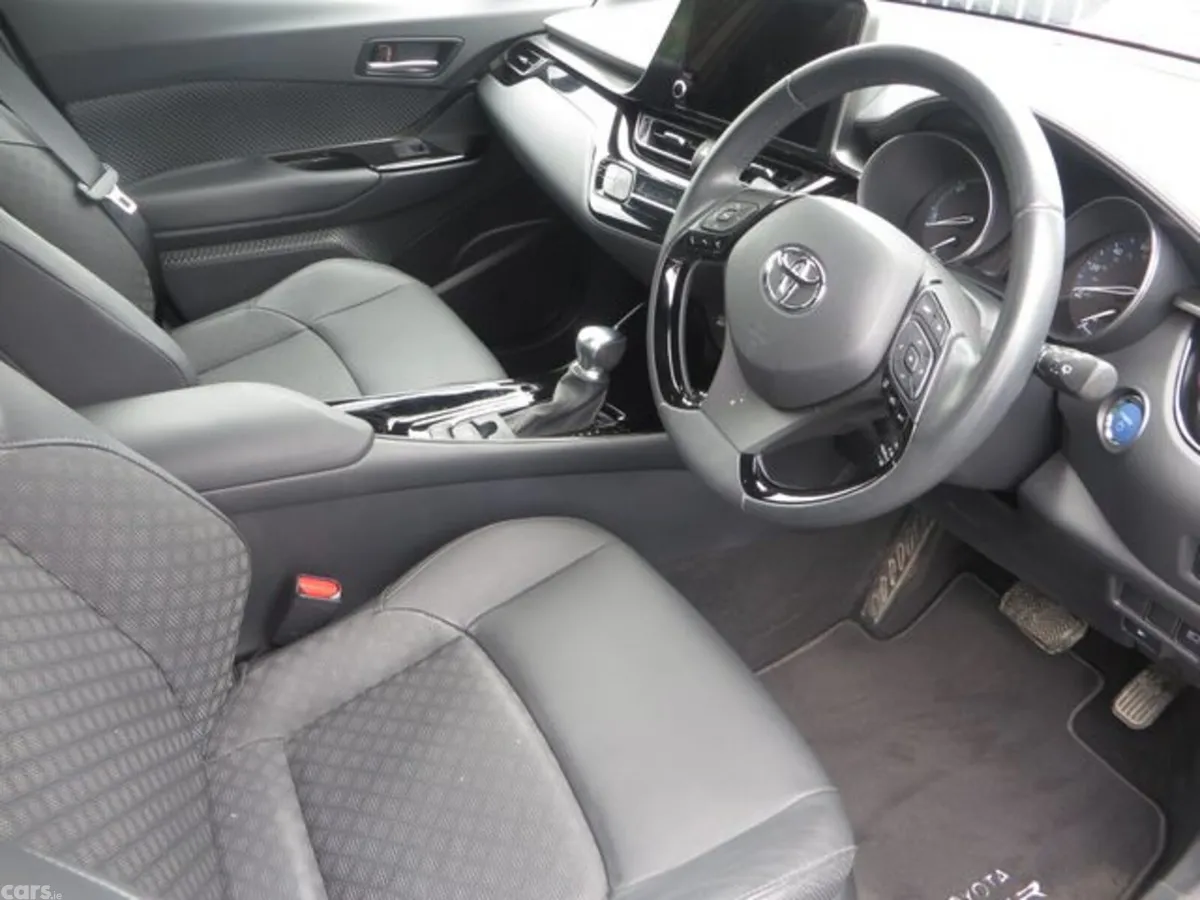Toyota C-HR Hatchback, Petrol Hybrid, 2023, Grey