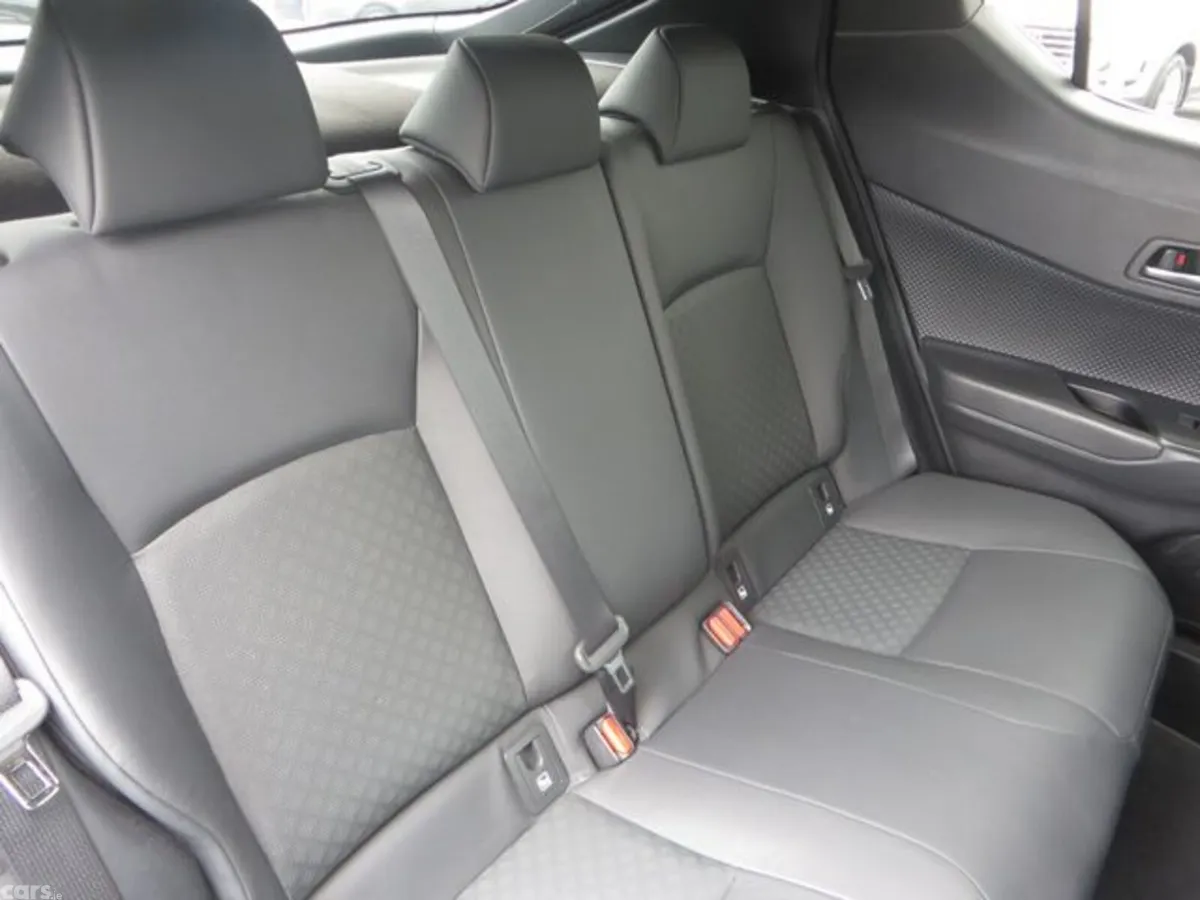 Toyota C-HR Hatchback, Petrol Hybrid, 2023, Grey