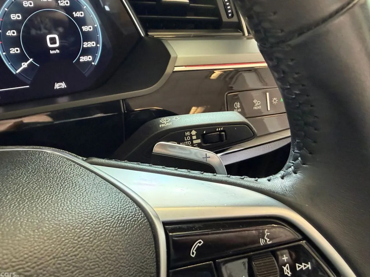 Audi e-tron SUV, Electric, 2020, Black