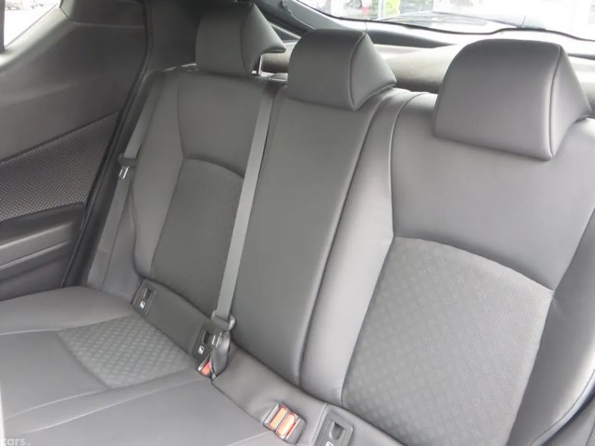 Toyota C-HR Hatchback, Petrol Hybrid, 2023, Grey