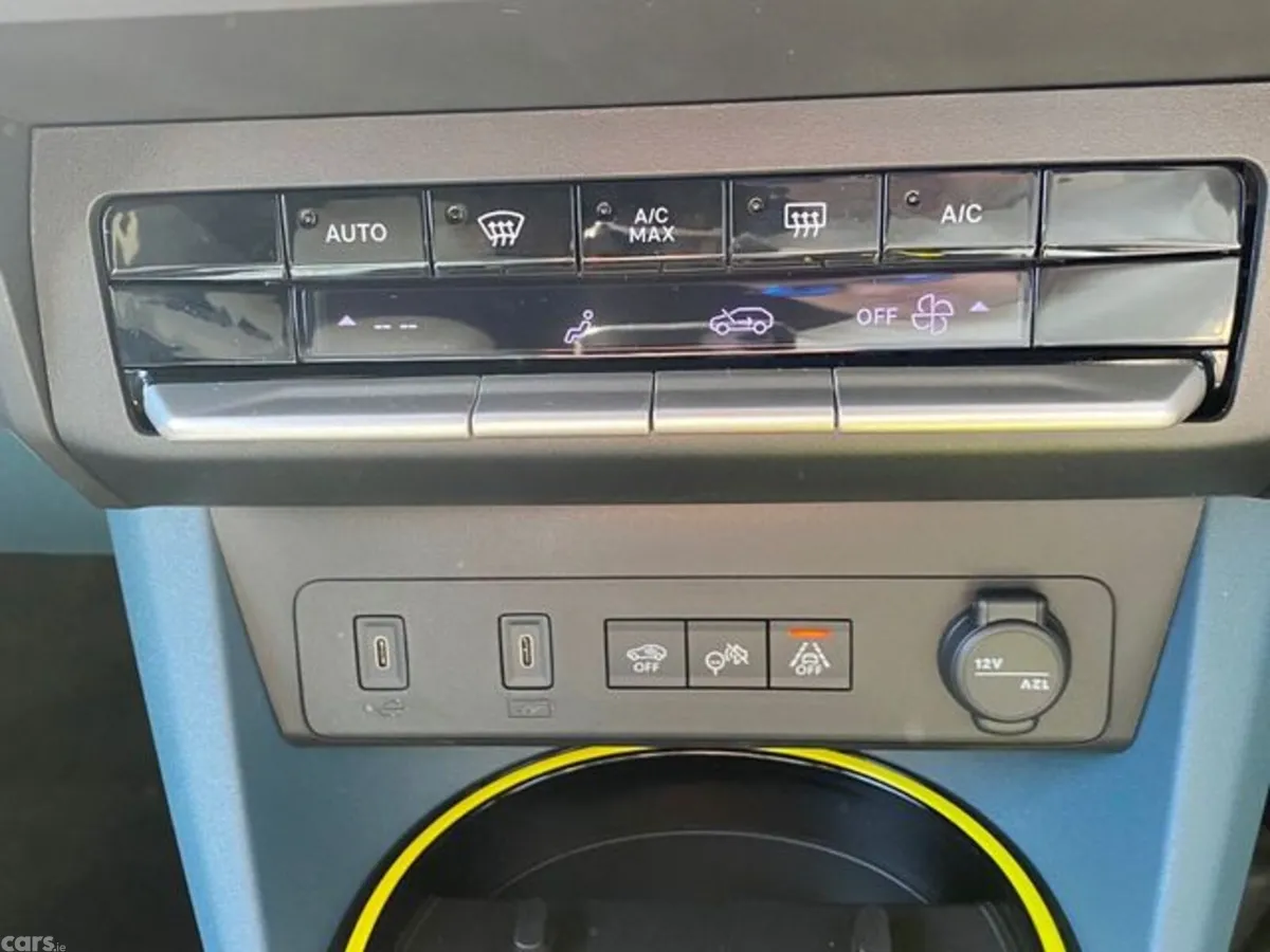 Fiat Grande Panda SUV, Petrol Hybrid, 2027, Blue
