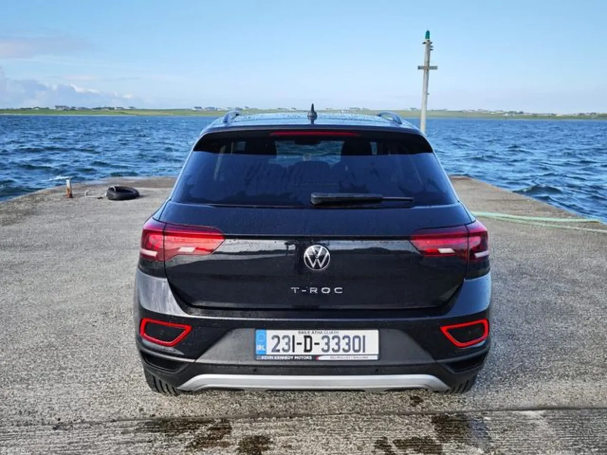 Volkswagen T-Roc Estate, Petrol, 2023, Black