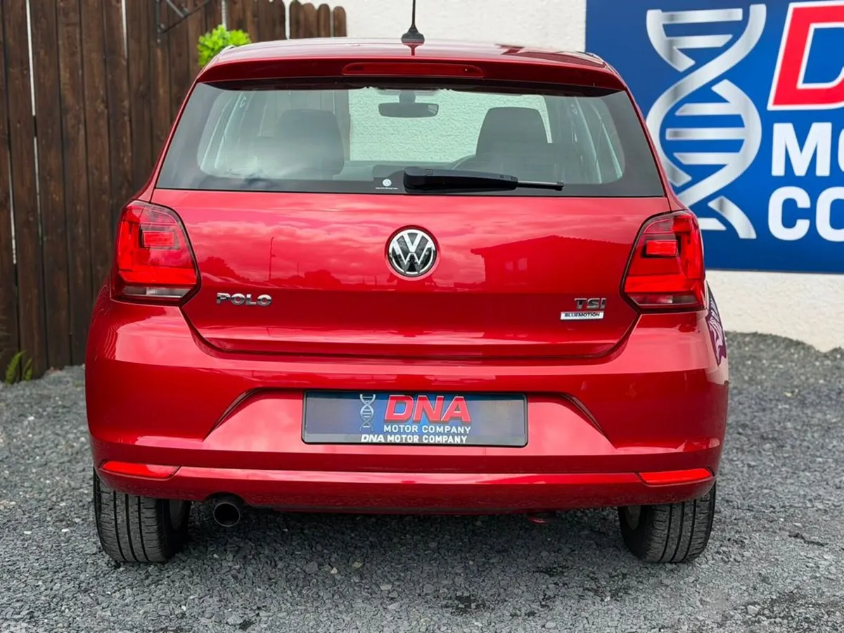 Volkswagen Polo Hatchback, Petrol, 2017, Red